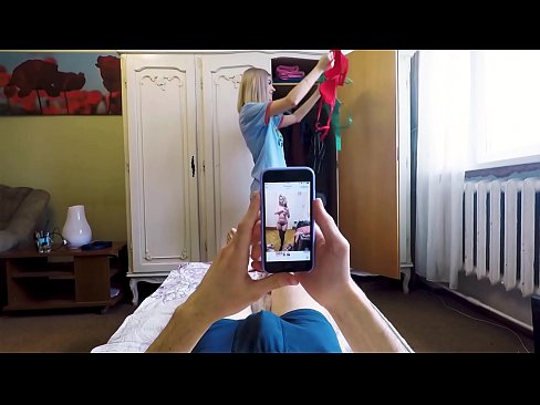 ❤️ Polusestra je natjerala svog brata da svrši neposredno prije nego što je mama došla kući ❌ Analni video kod nas ❤