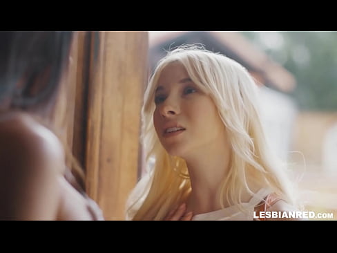 ❤️ Djevojka dolazi kući nekoliko mjeseci kasnije i na kraju jede mačkicu svoje maćehe ❌ Analni video kod nas ❤